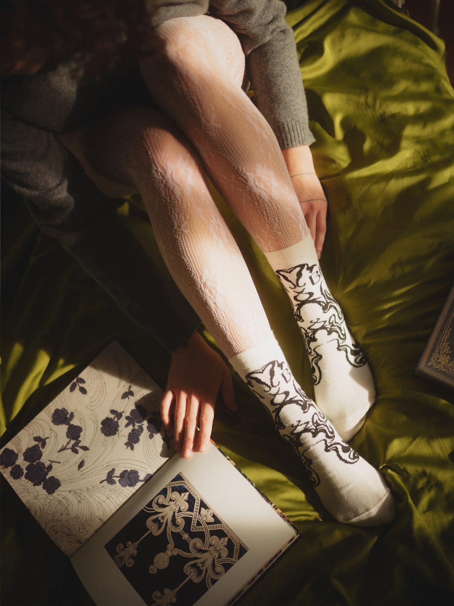 Charapé //white socks