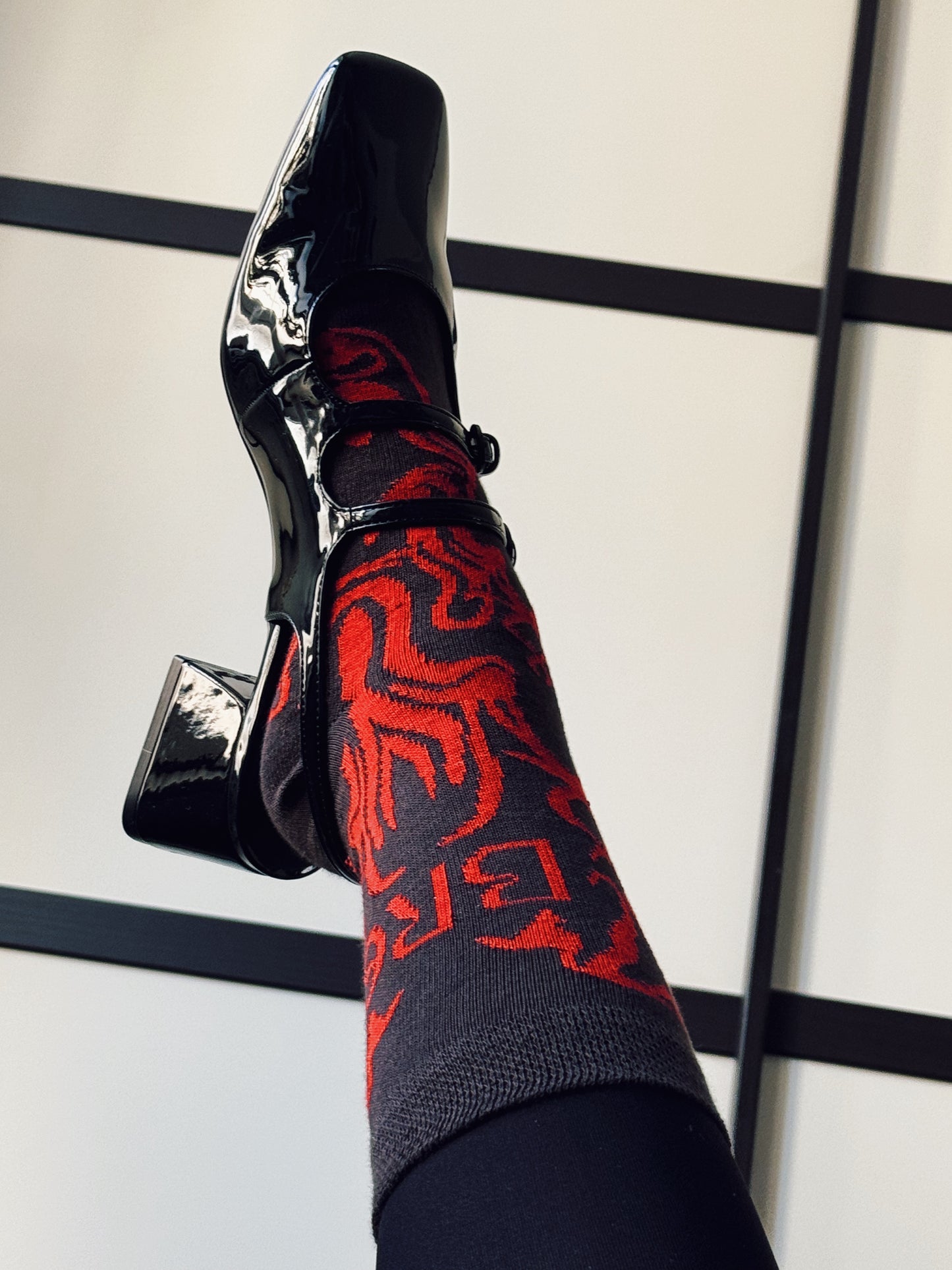 Charapé // brown-red socks